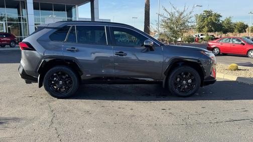 2025 Toyota RAV4 Hybrid SE