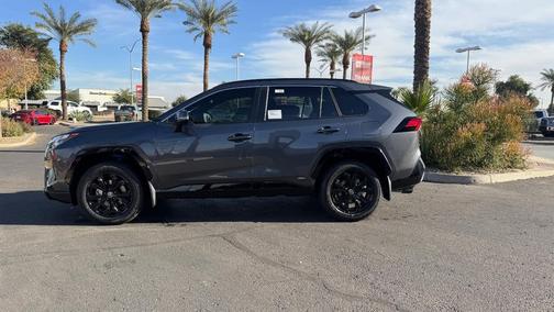 2025 Toyota RAV4 Hybrid SE