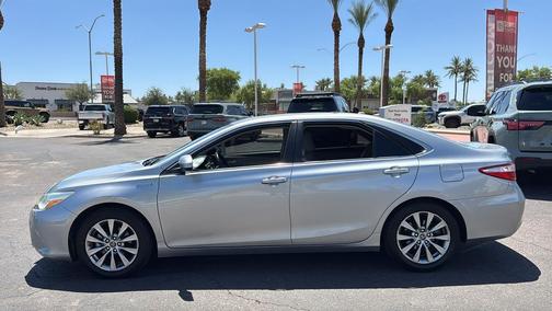 2015 Toyota Camry Hybrid XLE