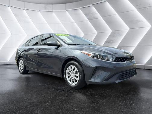 2023 Kia Forte LX