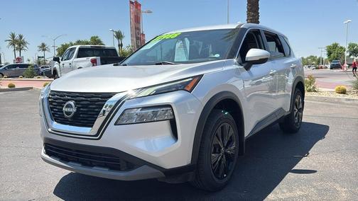 Brilliant Silver Metallic 2022 Nissan Rogue SV