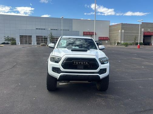 Super White 2020 Toyota Tacoma TRD Pro