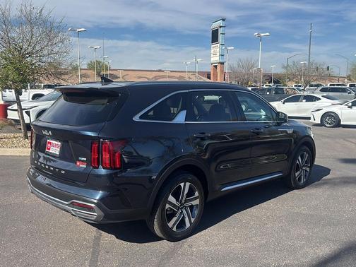 2022 Kia Sorento Plug-In Hybrid SX
