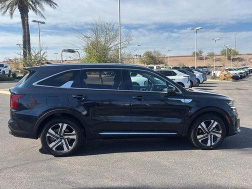 2022 Kia Sorento Plug-In Hybrid SX