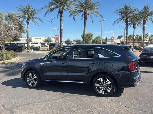 2022 Kia Sorento Plug-In Hybrid SX