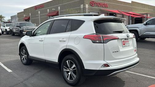2018 Toyota RAV4 XLE
