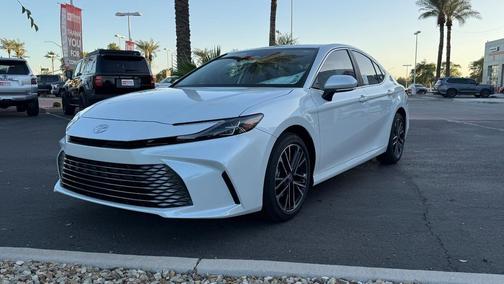 Wind Chill Pearl 2026 Toyota Camry XLE