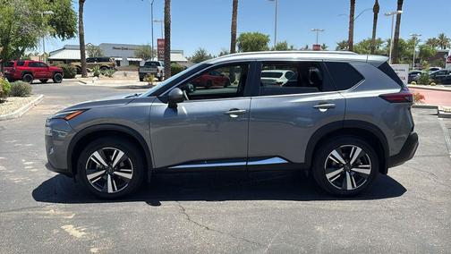Gun Metallic 2023 Nissan Rogue SL
