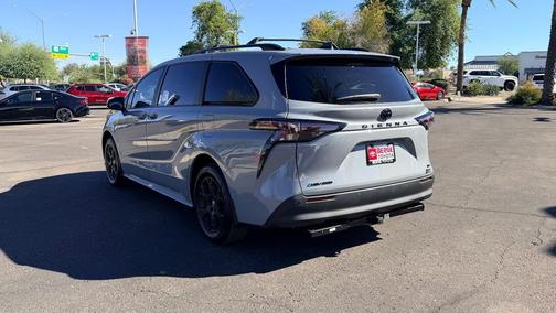 2025 Toyota Sienna Woodland Edition