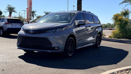 2025 Toyota Sienna Woodland Edition