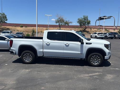 Summit White 2023 GMC Sierra 1500 AT4