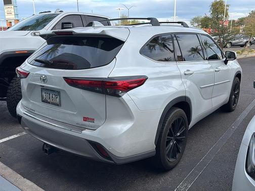 2023 Toyota Highlander Platinum