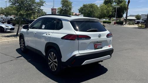 2025 Toyota Corolla Cross XLE