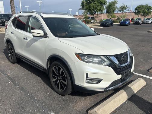 Pearl White 2018 Nissan Rogue SL