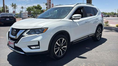 Pearl White 2018 Nissan Rogue SL