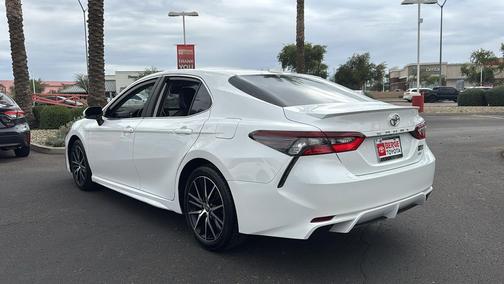 2023 Toyota Camry SE