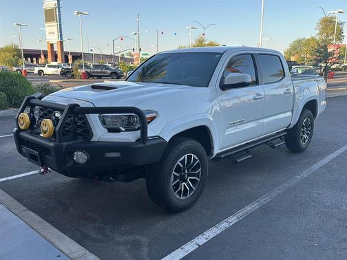 White 2022 Toyota Tacoma TRD Sport