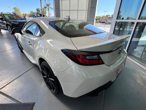 2025 Toyota GR86 Premium
