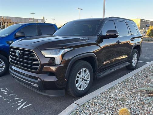 2023 Toyota Sequoia SR5
