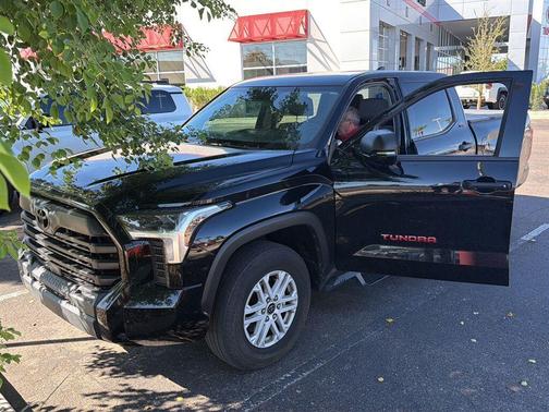 Midnight Black Metallic 2024 Toyota Tundra SR5