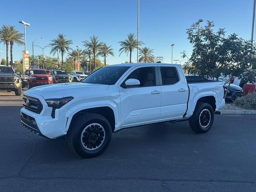 2025 Toyota Tacoma SR5
