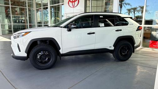 2025 Toyota RAV4 Hybrid LE