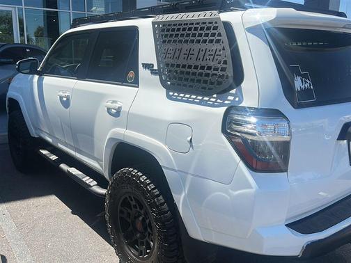 Super White 2022 Toyota 4Runner TRD Off Road Premium