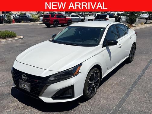 Pearl White Tricoat 2024 Nissan Altima SR Intelligent AWD