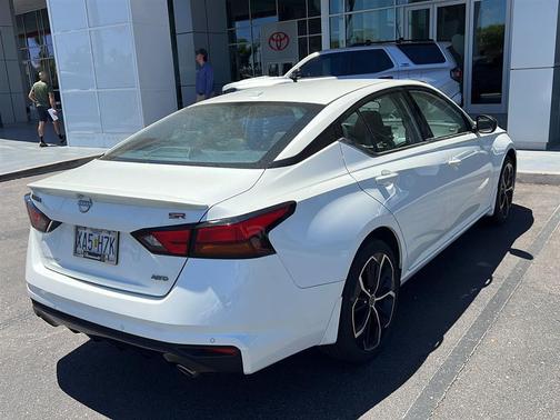 Pearl White Tricoat 2024 Nissan Altima SR Intelligent AWD
