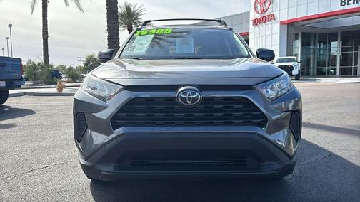 2020 Toyota RAV4 LE