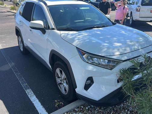 2019 Toyota RAV4 XLE