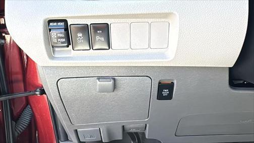 2020 Toyota Sienna XLE Premium