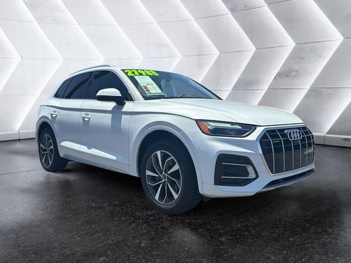 Glacier White Metallic 2021 Audi Q5 45 Premium Plus