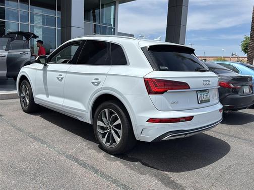 Glacier White Metallic 2021 Audi Q5 45 Premium Plus