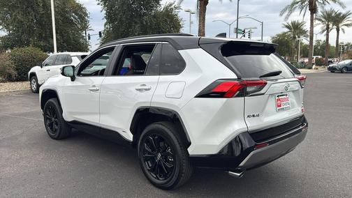 2025 Toyota RAV4 Hybrid SE