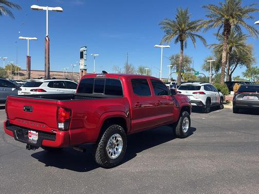 2022 Toyota Tacoma SR