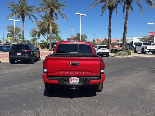 2022 Toyota Tacoma SR