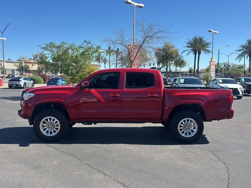2022 Toyota Tacoma SR