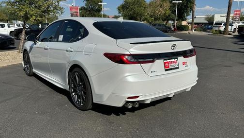 Wind Chill Pearl 2026 Toyota Camry XSE