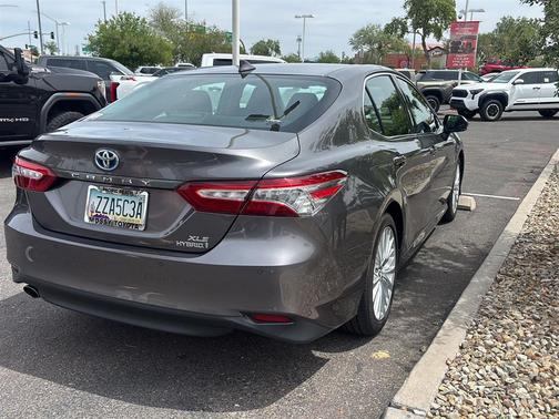Predawn Gray Mica 2018 Toyota Camry Hybrid XLE
