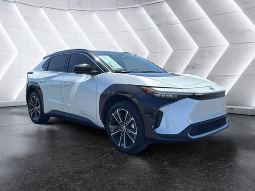 Wind Chill Pearl w/Black Roof 2024 Toyota bZ4X Limited