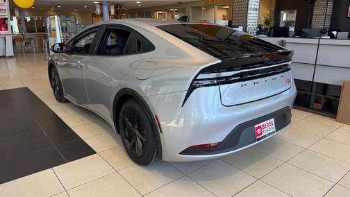 2026 Toyota Prius Plug-In Hybrid SE