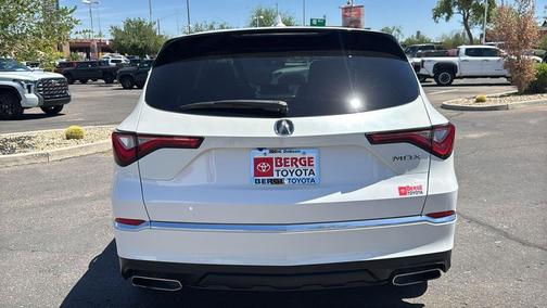 Platinum White Pearl 2023 Acura MDX Standard