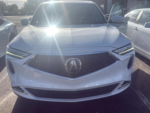 Platinum White Pearl 2023 Acura MDX Standard