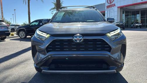 2022 Toyota RAV4 Hybrid SE
