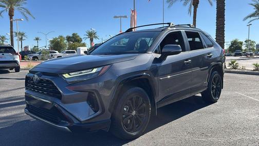 2022 Toyota RAV4 Hybrid SE