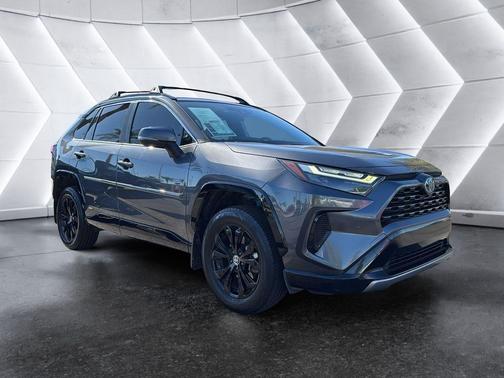 2022 Toyota RAV4 Hybrid SE