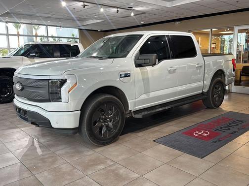 Avalanche Gray 2024 Ford F-150 Lightning Flash