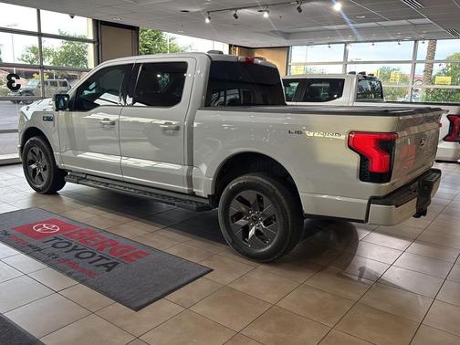Avalanche Gray 2024 Ford F-150 Lightning Flash