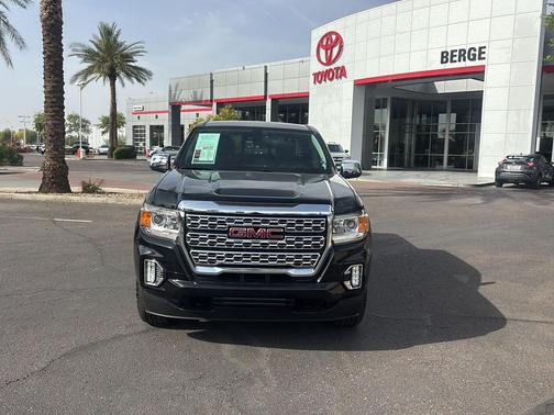 Onyx Black 2022 GMC Canyon Denali